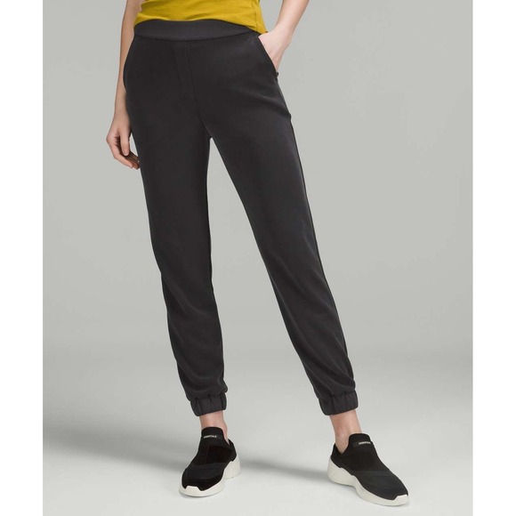 lululemon athletica Pants - Lululemon Softstreme Relaxed High-Rise Pant Jogger Black Size 6